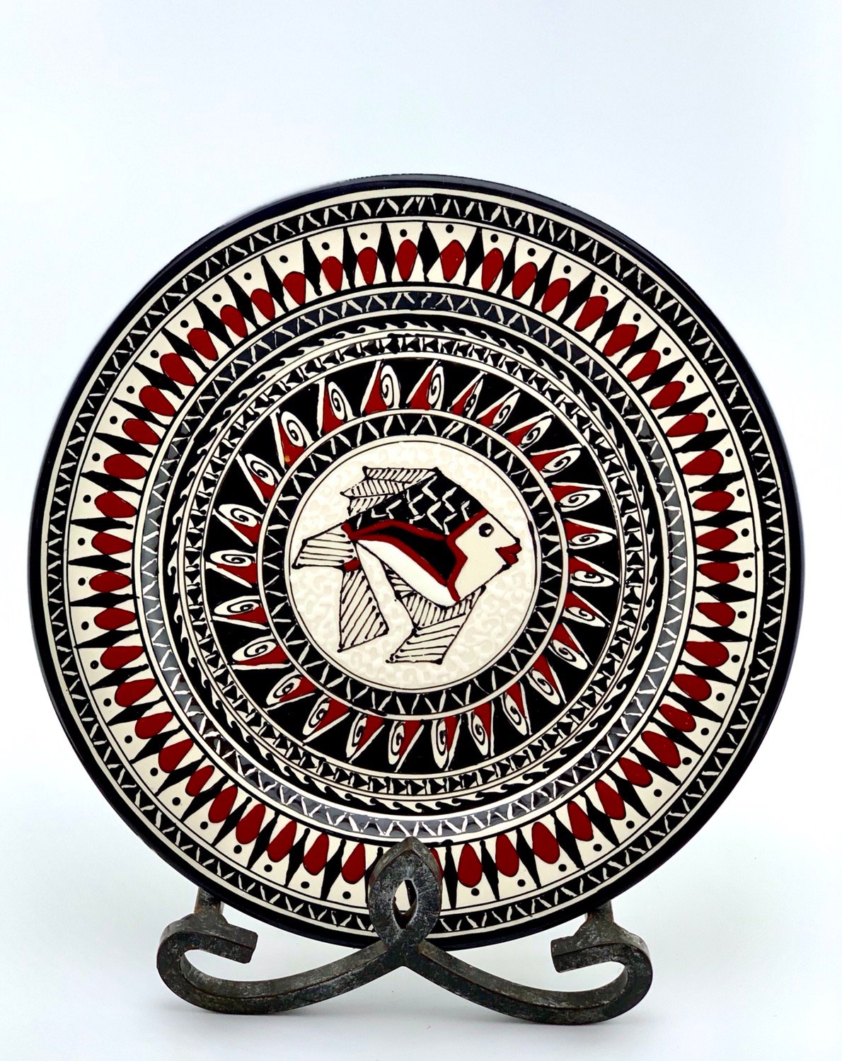 Black and white fish plate