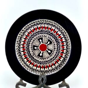 Black and white plate