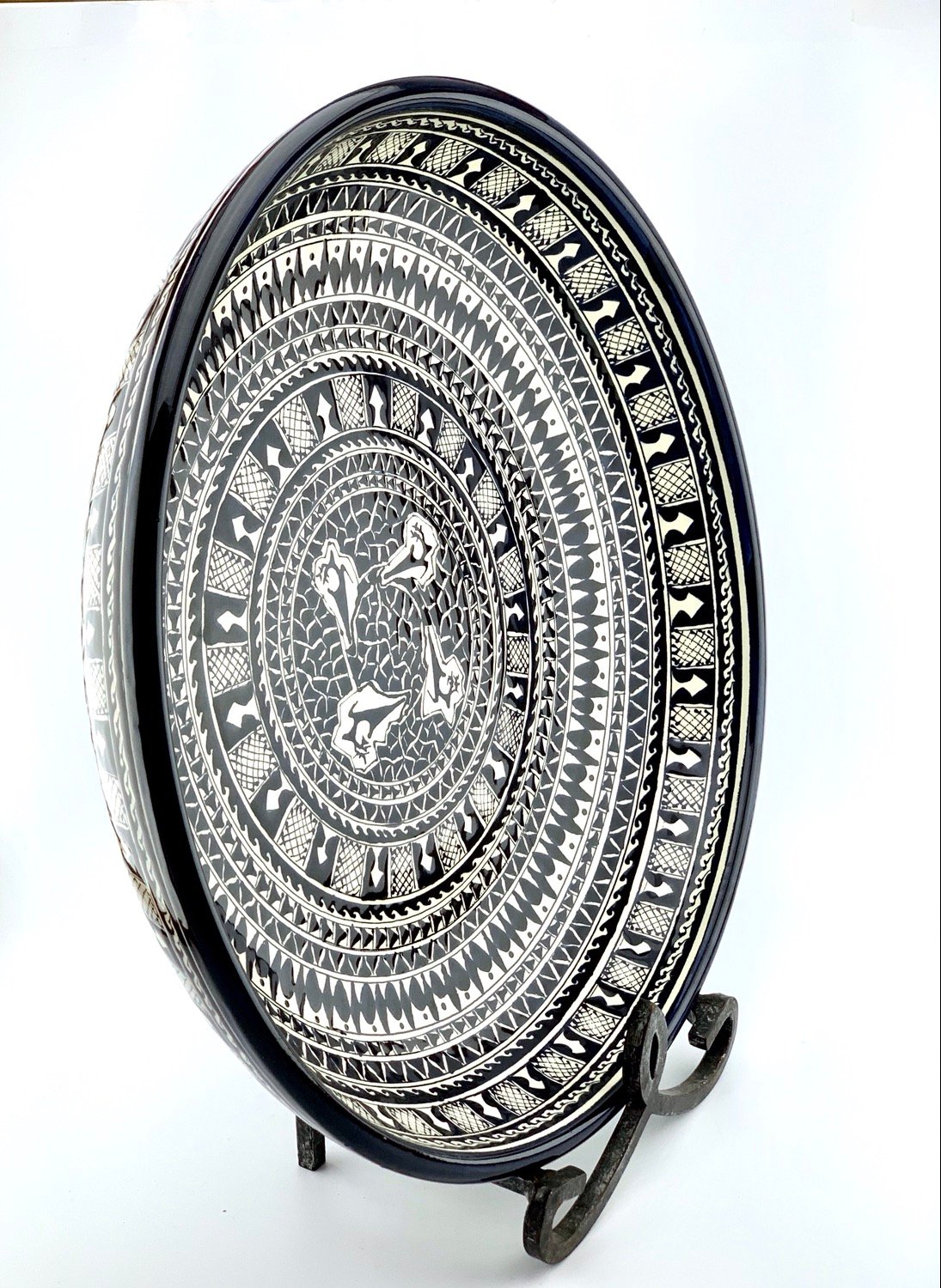 Black and white large bowl - Image 5