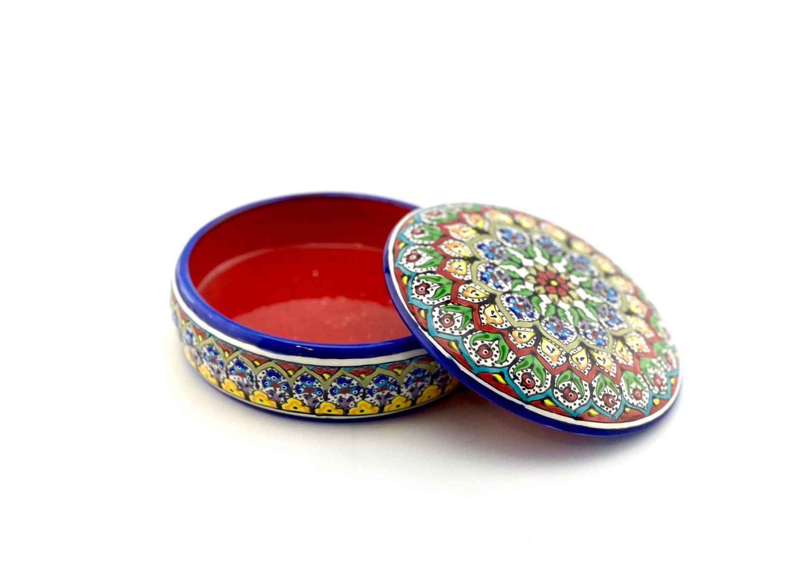 Round jewelry box in my special garden design