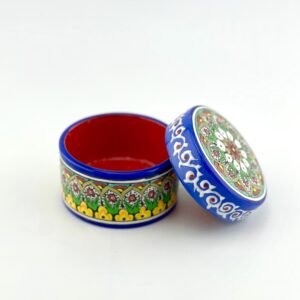 Ceramic jewelry box and garden design